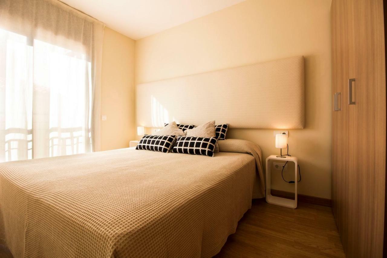 Apartamentos Elcano Cambrils Bagian luar foto